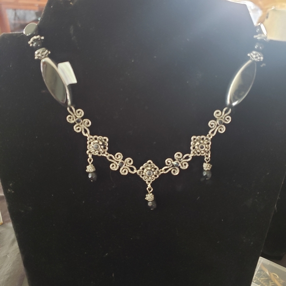 Chokers - Picture 11 of 16